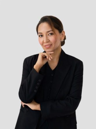 Aiya Semi permanent Make-up Artist